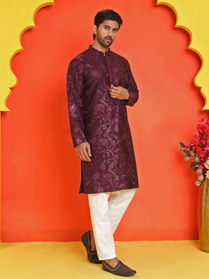 Embroidered Kurta Set For Men