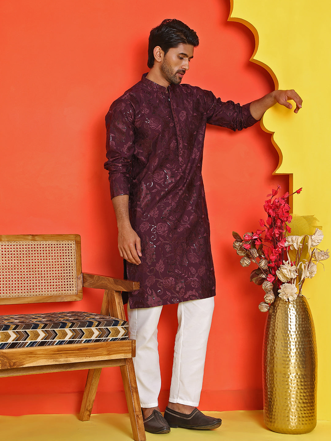 Embroidered Kurta Set For Men