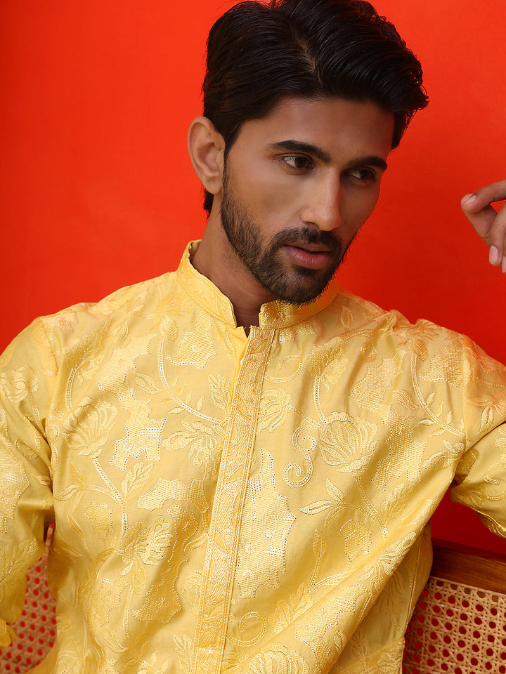 Embroidered Kurta Set For Men