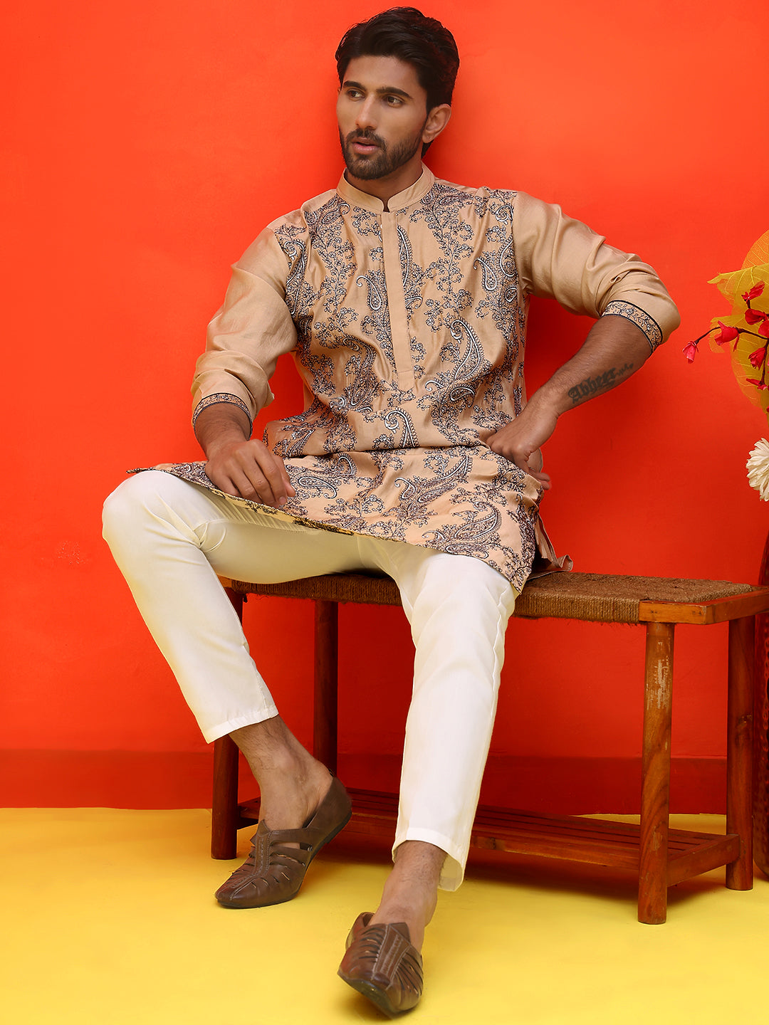 Embroidered &amp; Sequins Kurta Set For Men