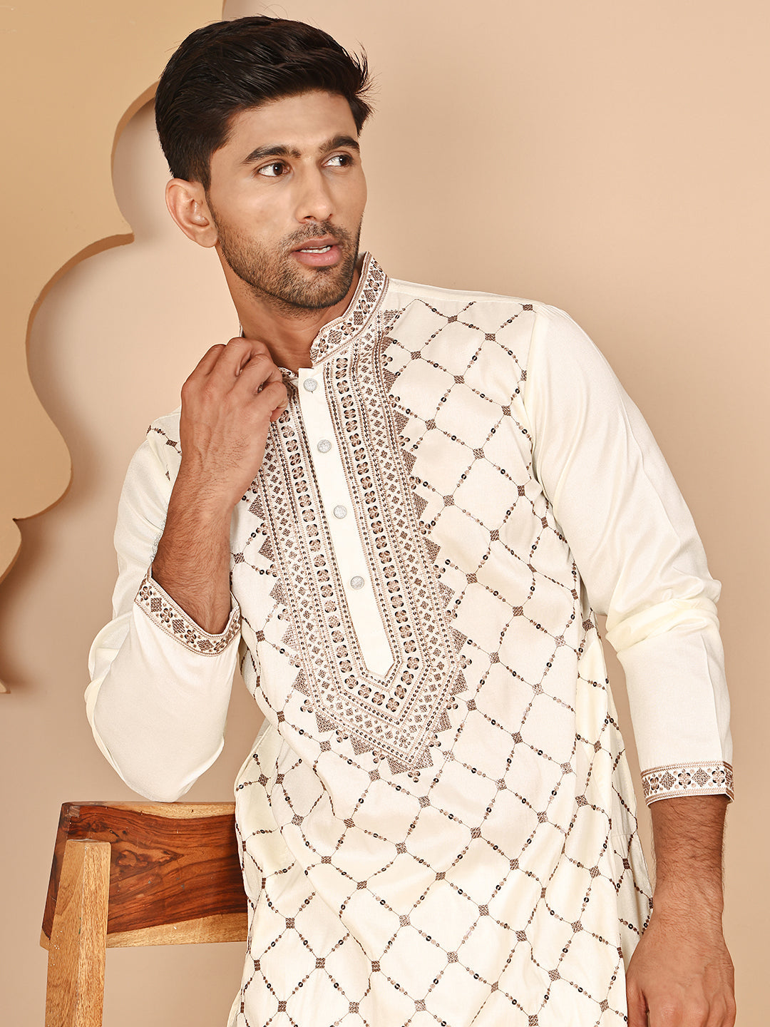 Classic White Embroidered Kurta Pyjama Set For Men