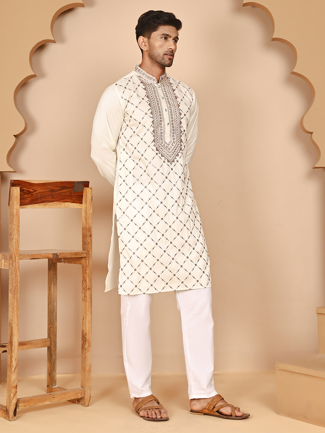 Classic White Embroidered Kurta Pyjama Set For Men