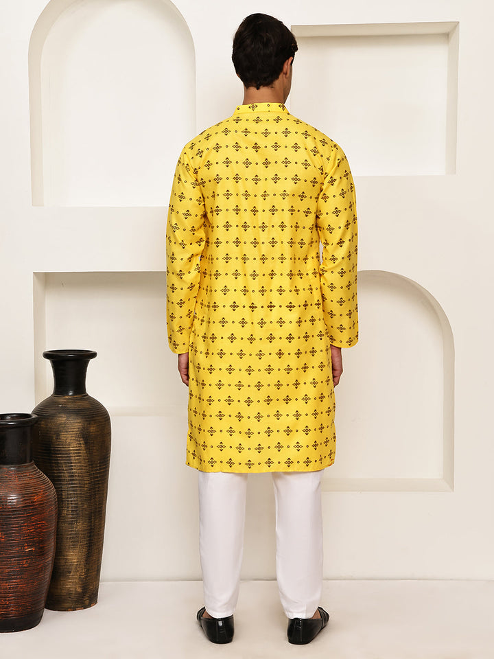 Traditional  Floral Printed Kurta Pyjama Set