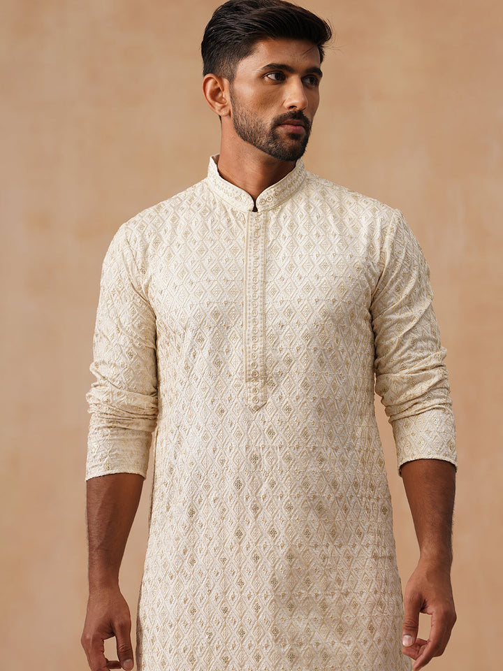 Men’S Festive Kurta Set With Intricate Embroidery