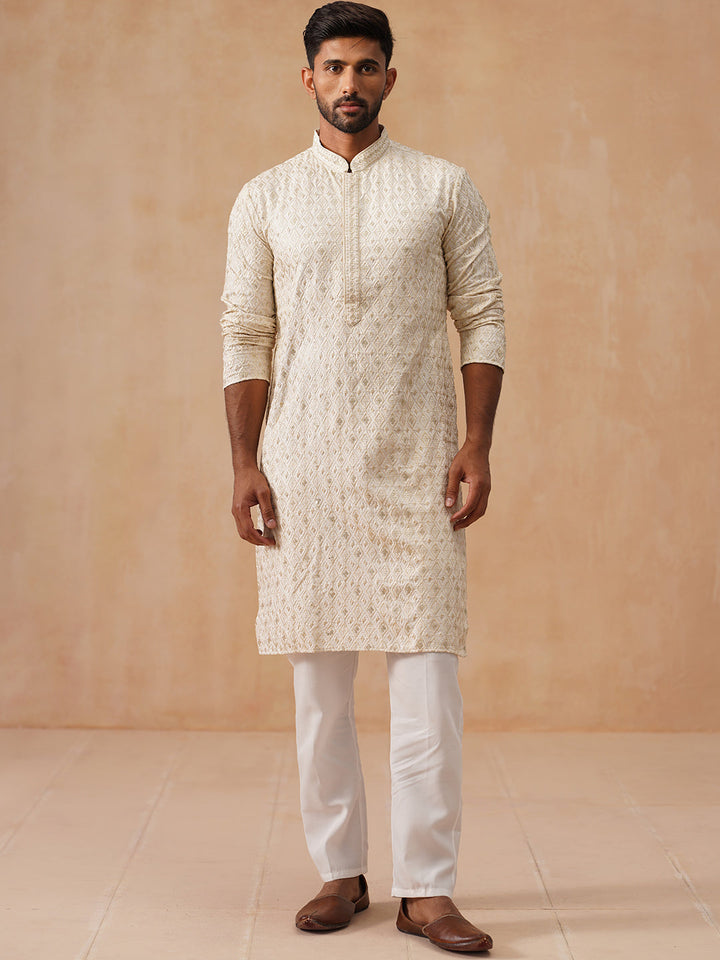 Men’S Festive Kurta Set With Intricate Embroidery