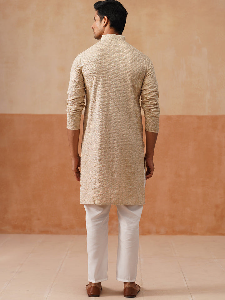 Men’S Festive Kurta Set With Intricate Embroidery