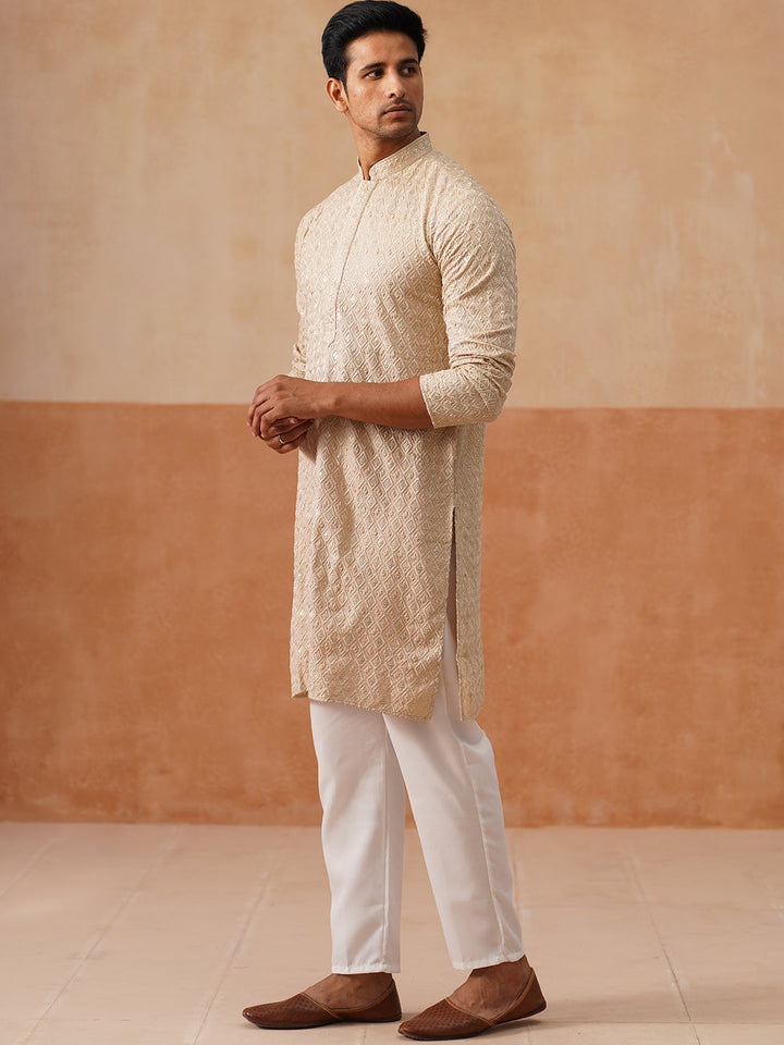 Men’S Festive Kurta Set With Intricate Embroidery