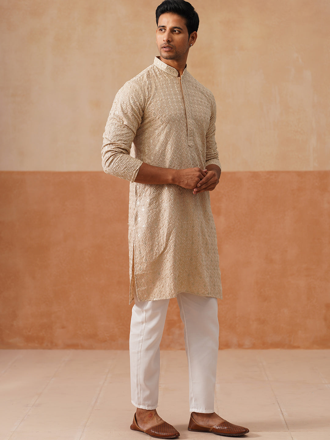Men’S Festive Kurta Set With Intricate Embroidery