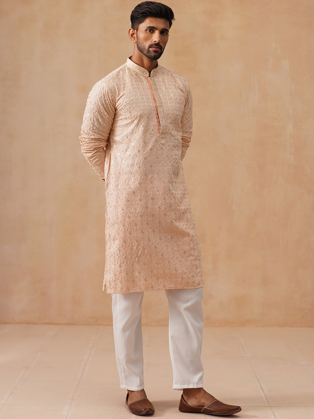 Men’S Festive Kurta Set With Intricate Embroidery
