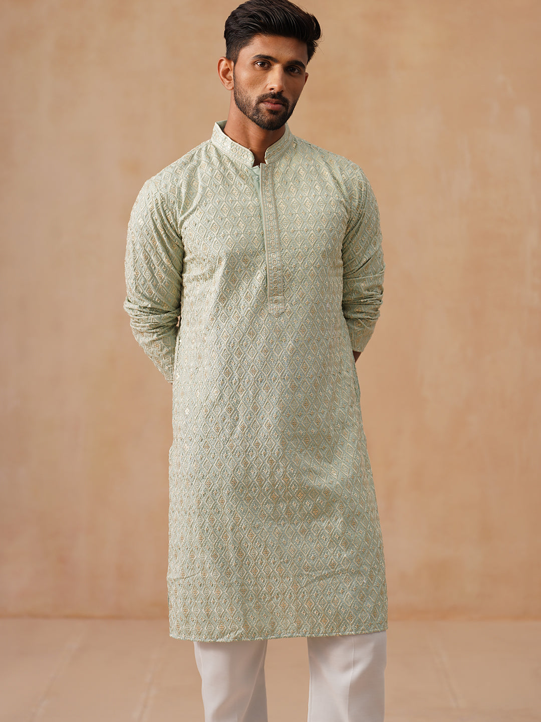 Men’S Festive Kurta Set With Intricate Embroidery