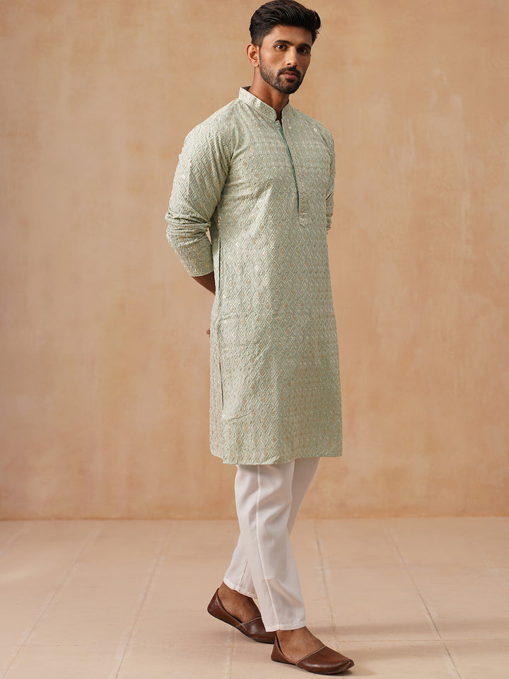 Men’S Festive Kurta Set With Intricate Embroidery