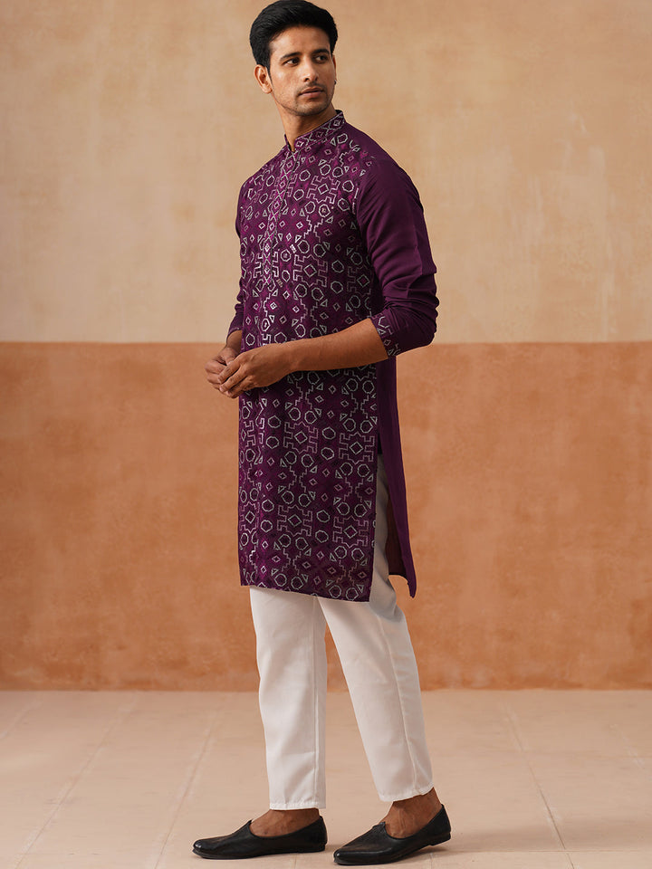 Ethnic Kurta Pyjama Set In Luxurious Silk Blend