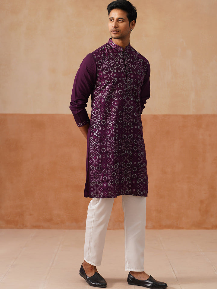 Ethnic Kurta Pyjama Set In Luxurious Silk Blend