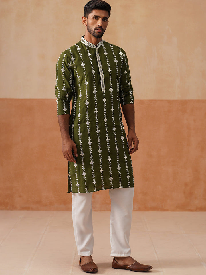 Classic Embroidered Kurta Pyjama Set