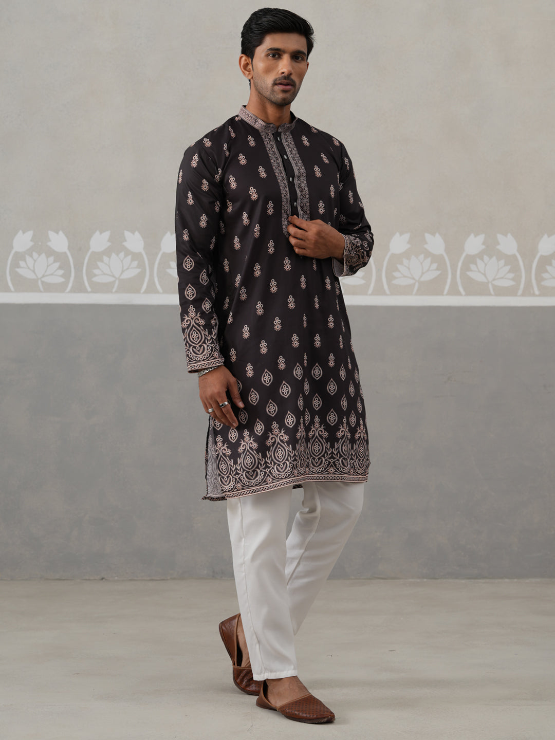 Men’S Ethnic Black Kurta Pajama Set With Traditional Print