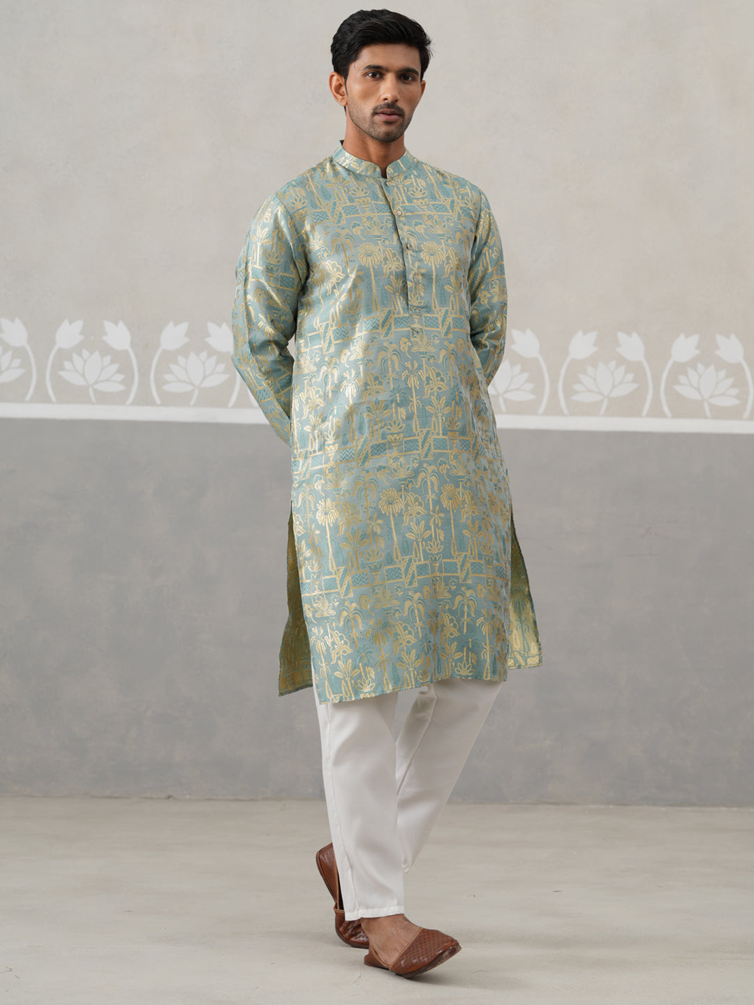 Designer Silk Blend Kurta Pyjama For Men