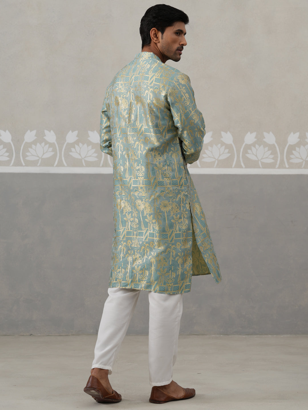 Designer Silk Blend Kurta Pyjama For Men
