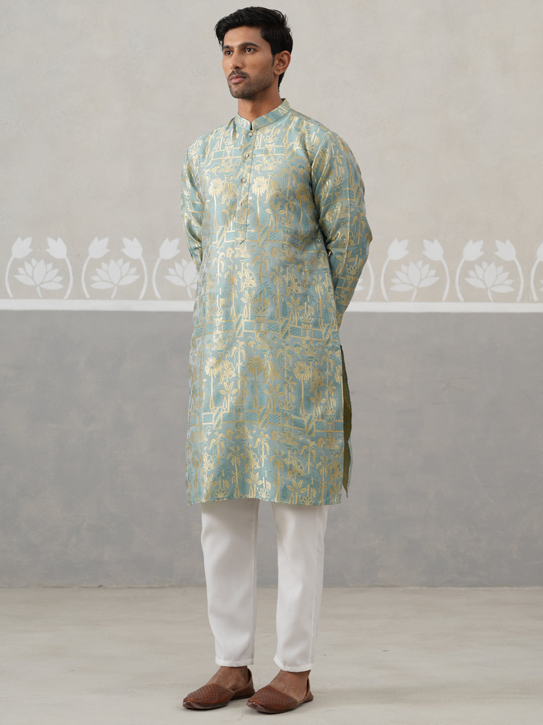 Designer Silk Blend Kurta Pyjama For Men