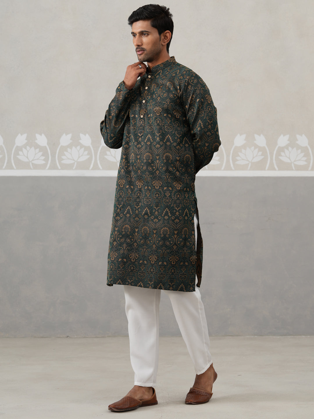Silk Blend Designer Kurta Pyjama For Men