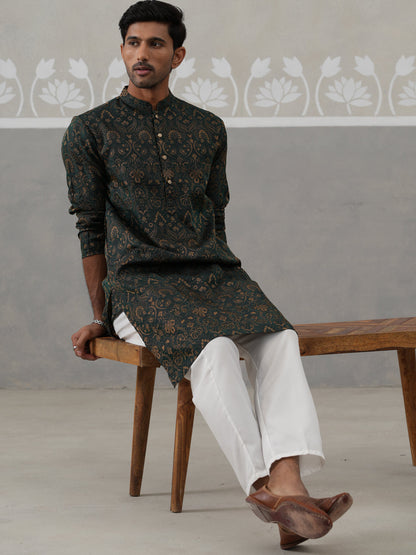 Silk Blend Designer Kurta Pyjama For Men