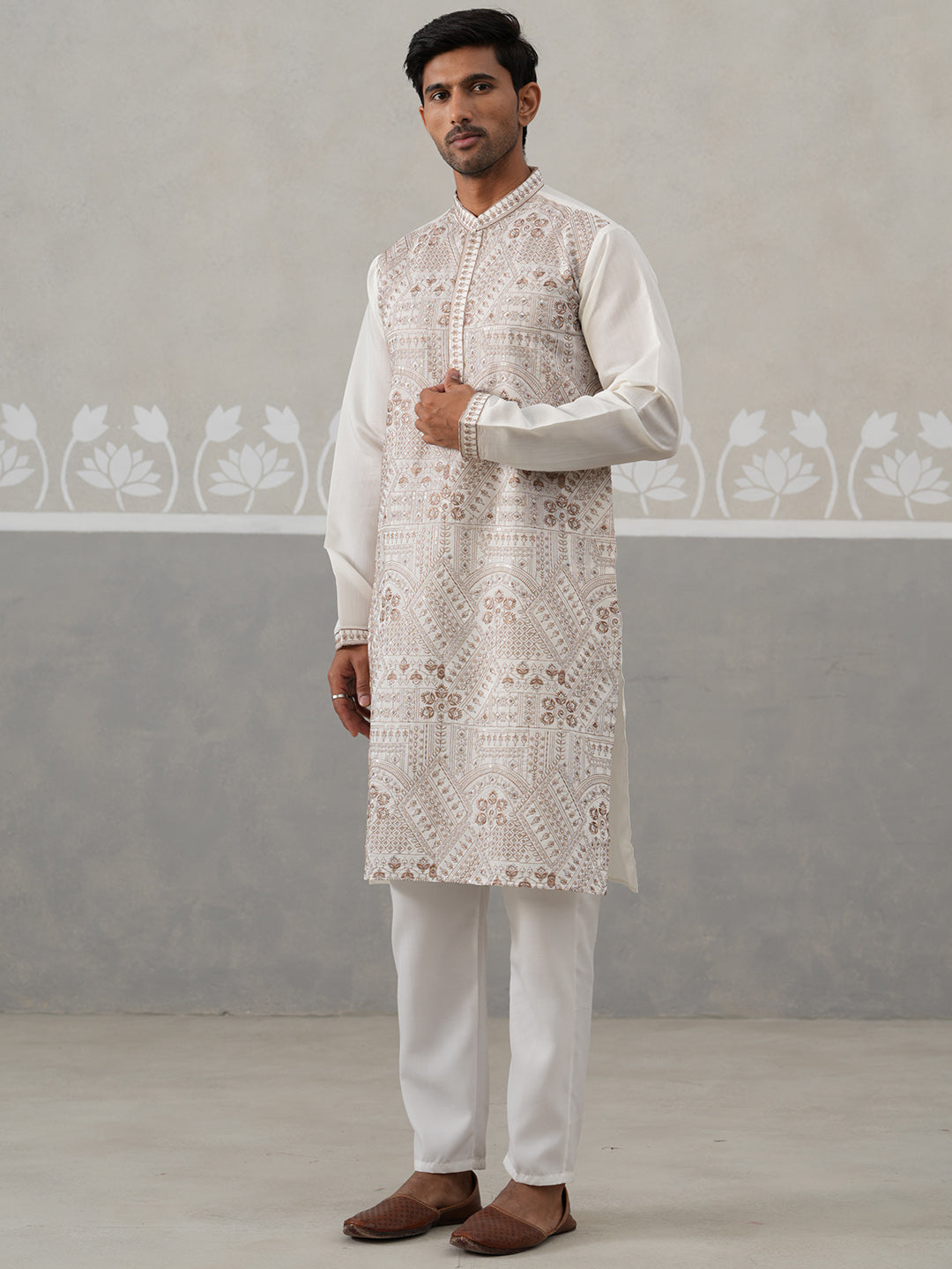 Traditional Embroidered Kurta For Men