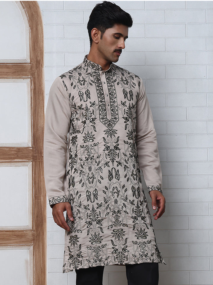 Embroidered &amp; Sequins Kurta Set For Men