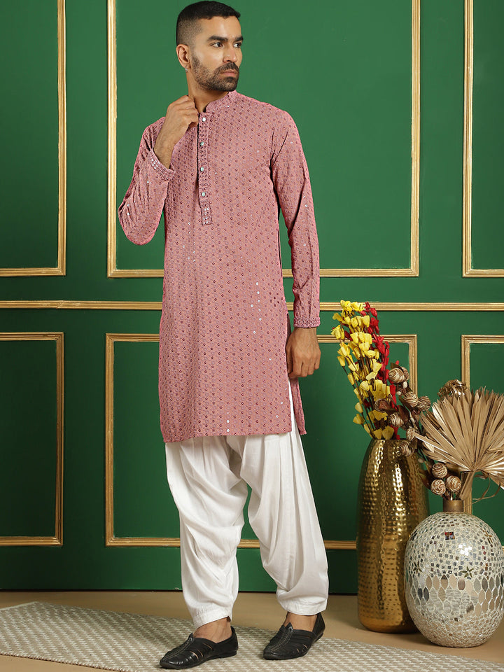 Men Purple Embroidered And Sequence Kurta With Salwar