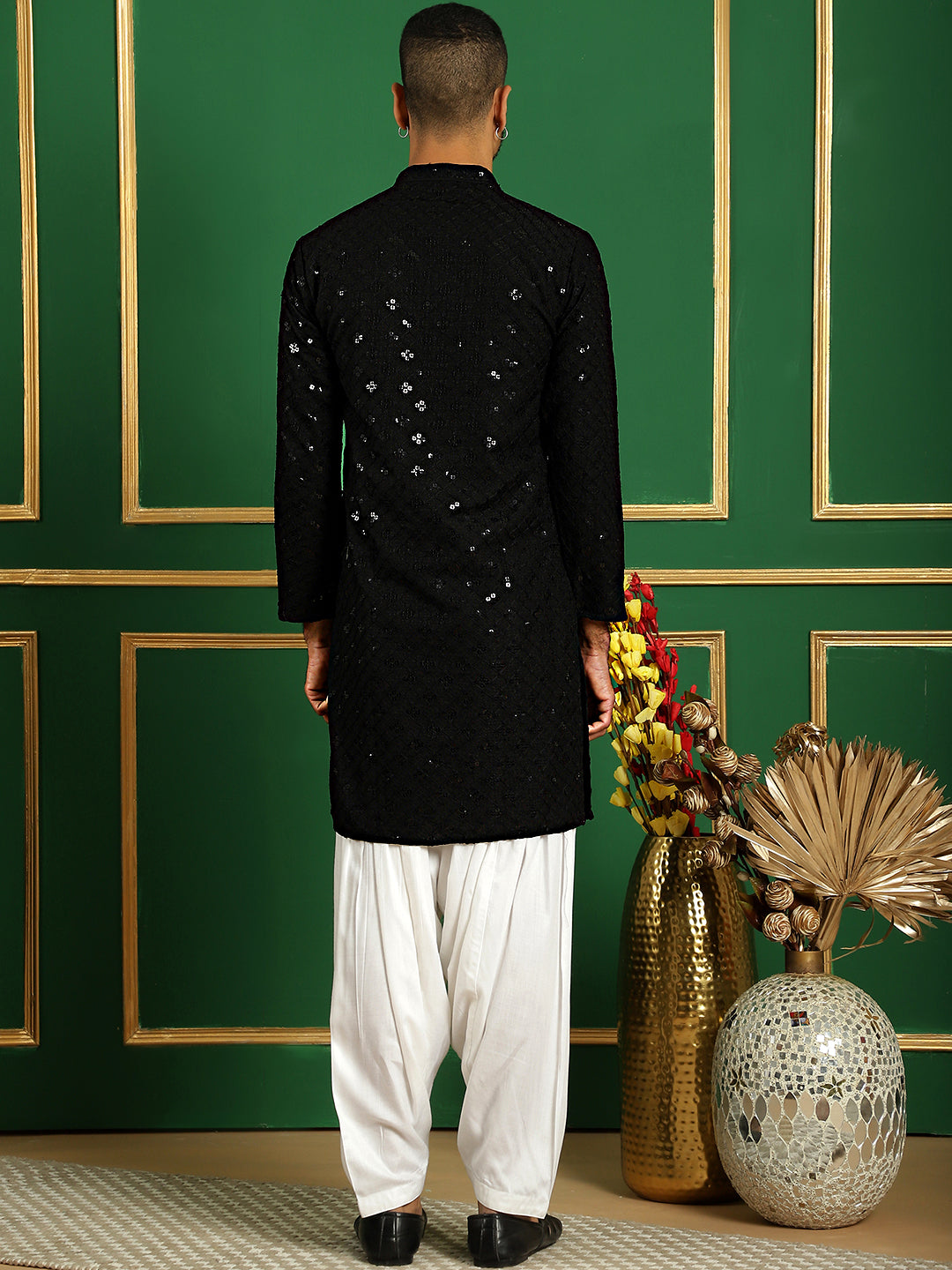 Men Black Embroidered And Sequence Kurta With Salwar