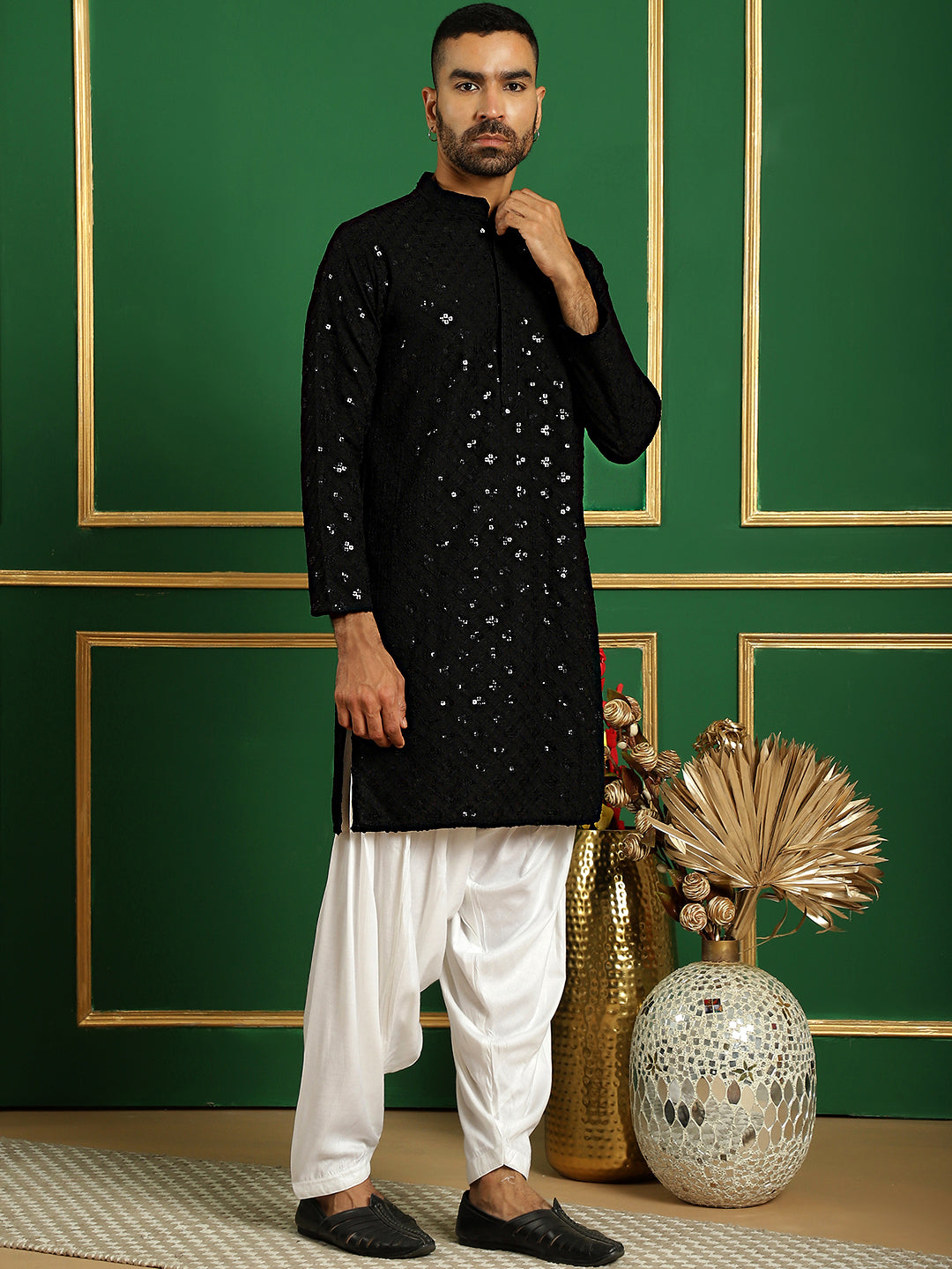 Men Black Embroidered And Sequence Kurta With Salwar