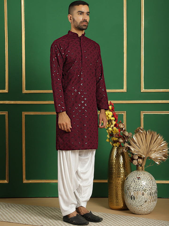 Men Purple Embroidered And Sequence Kurta With Salwar