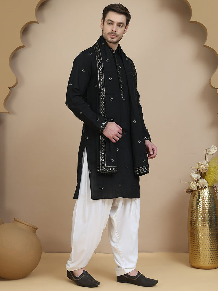 Embroidered Kurta Salwar And Dupatta Set For Men