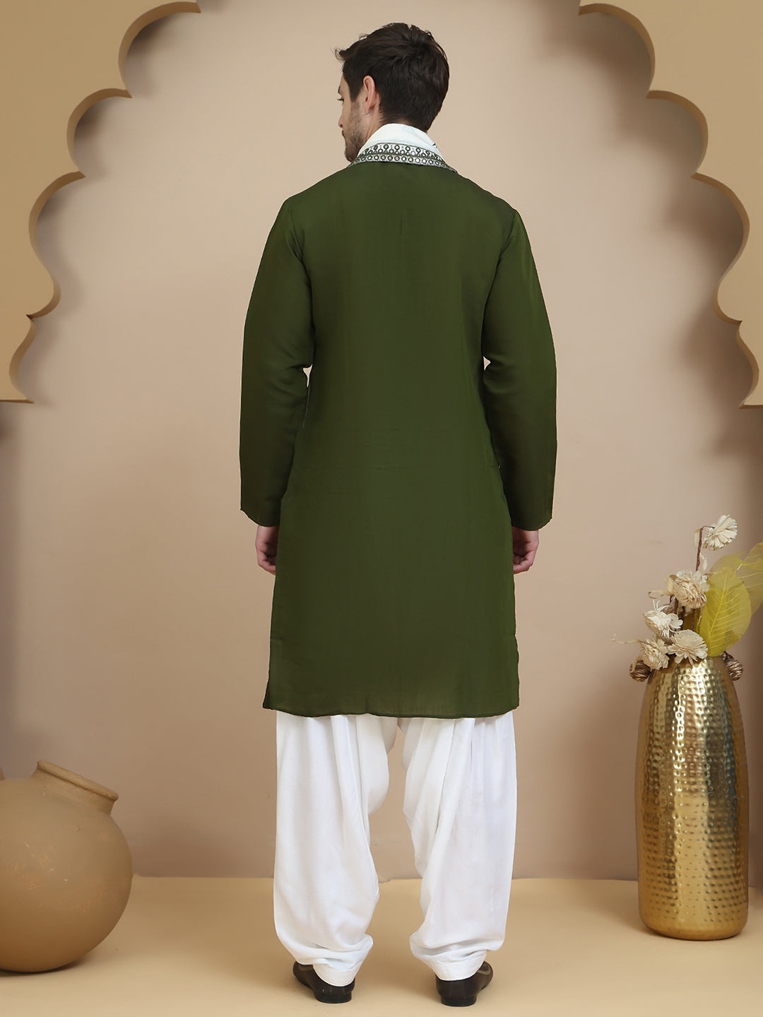 Embroidered Silk Blend Kurta Salwar And Dupatta Set For Men