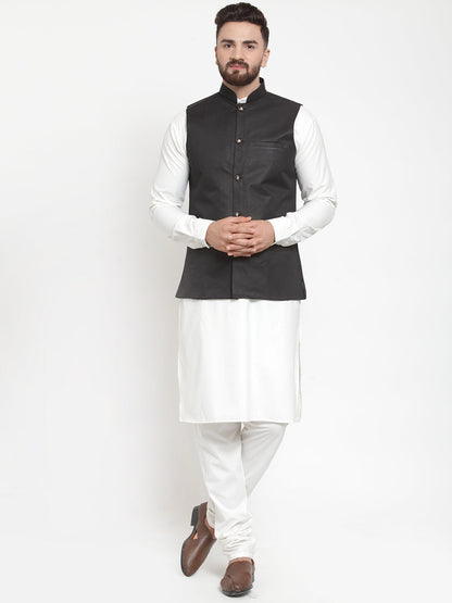 Men'S Solid Kurta Pajama With Solid Waistcoat