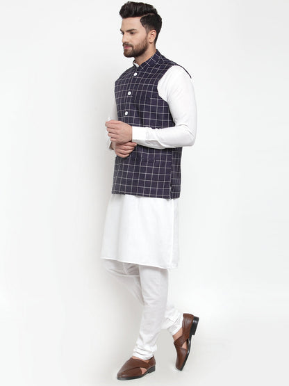 Men'S Solid Kurta Pajama With Checked Waistcoat