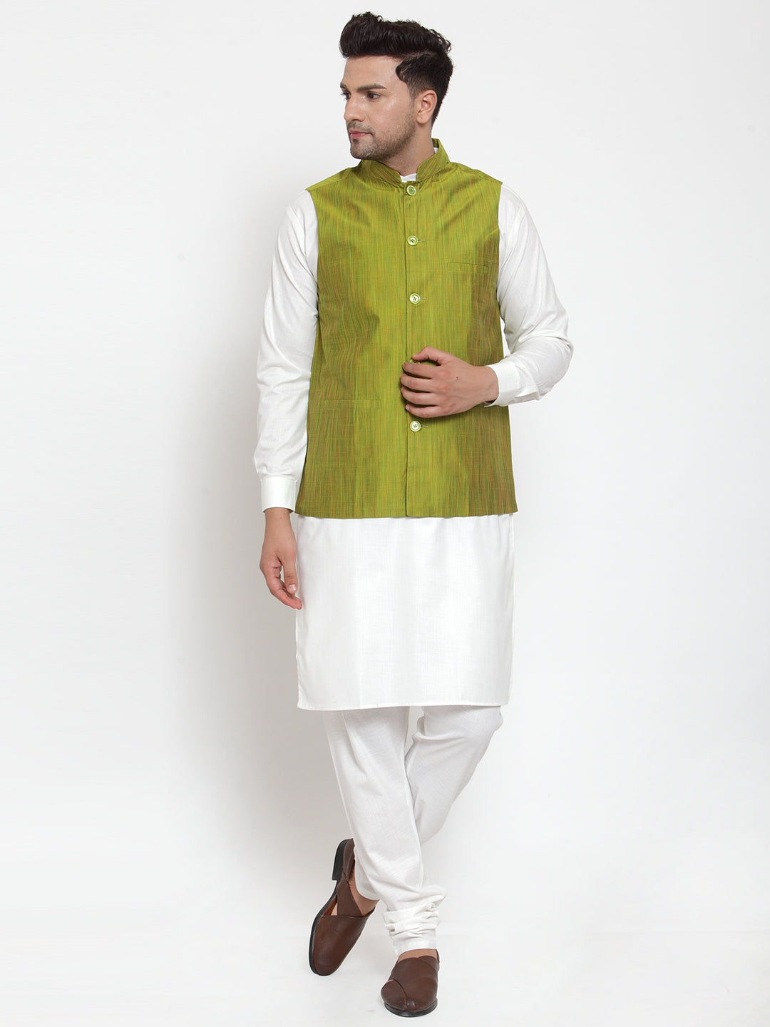 Men White Solid Kurta With Pyjamas &amp; Green Nehru Jacket