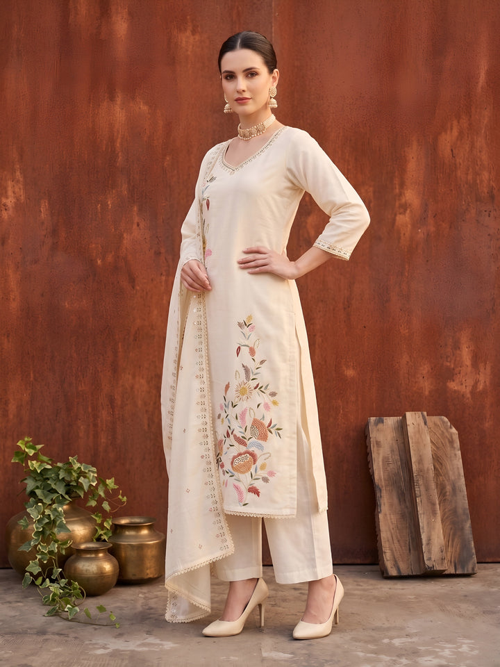 Embroidered Kurta Set With Dupatta
