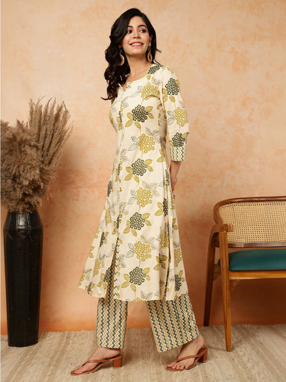 Rayon  Calf Length Printed Straight 3/4 Sleeves Round Kurta Bottom Set