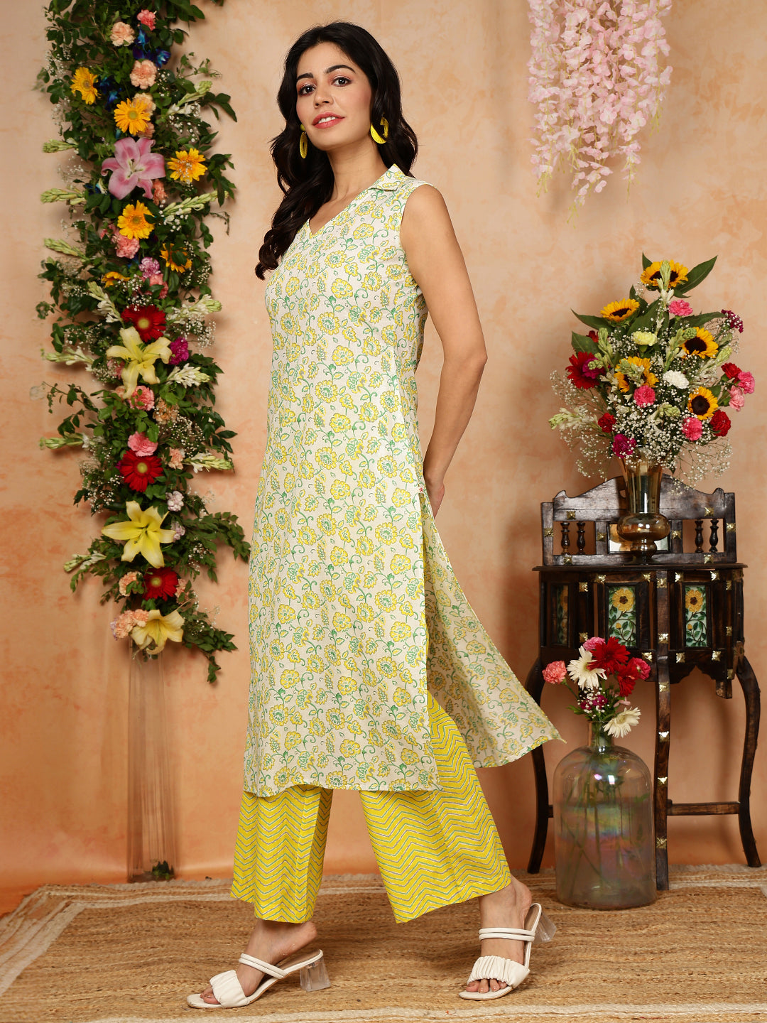 Rayon  Calf Length Printed Straight Sleeveless Shirt Collar Kurta Bottom Set (Preorder)