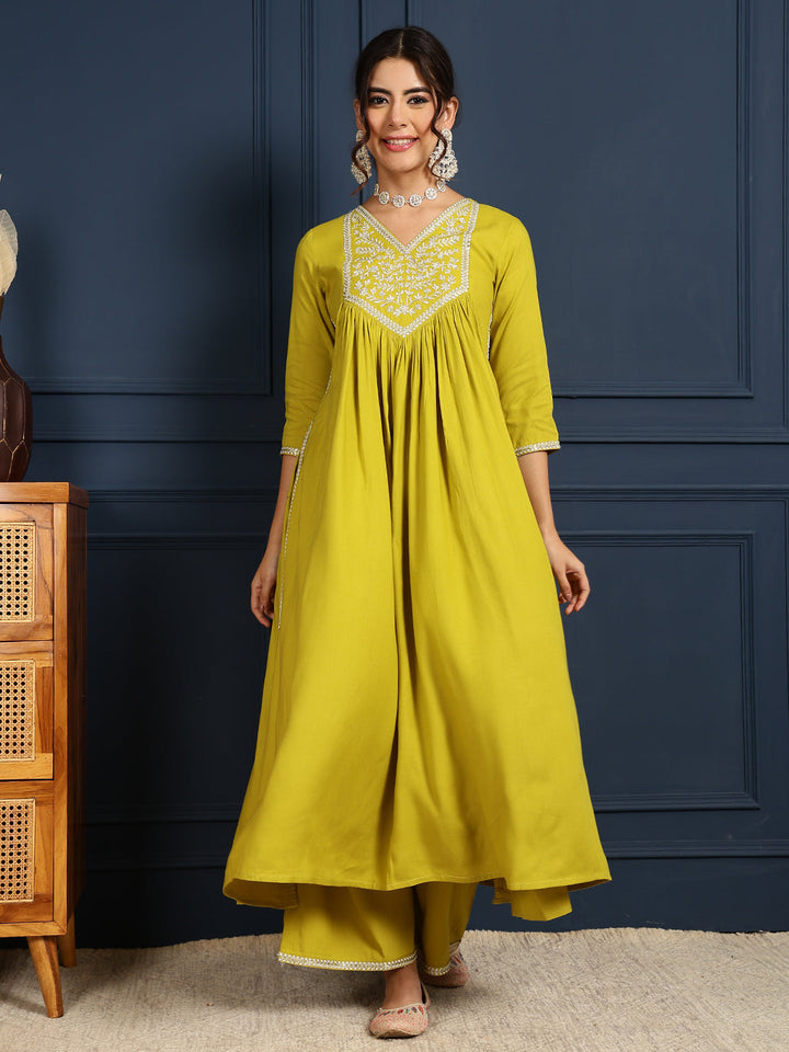 Rayon Calf Length Solid Flared 3/4 Sleeves V-Neck Kurta Bottom Dupatta Set