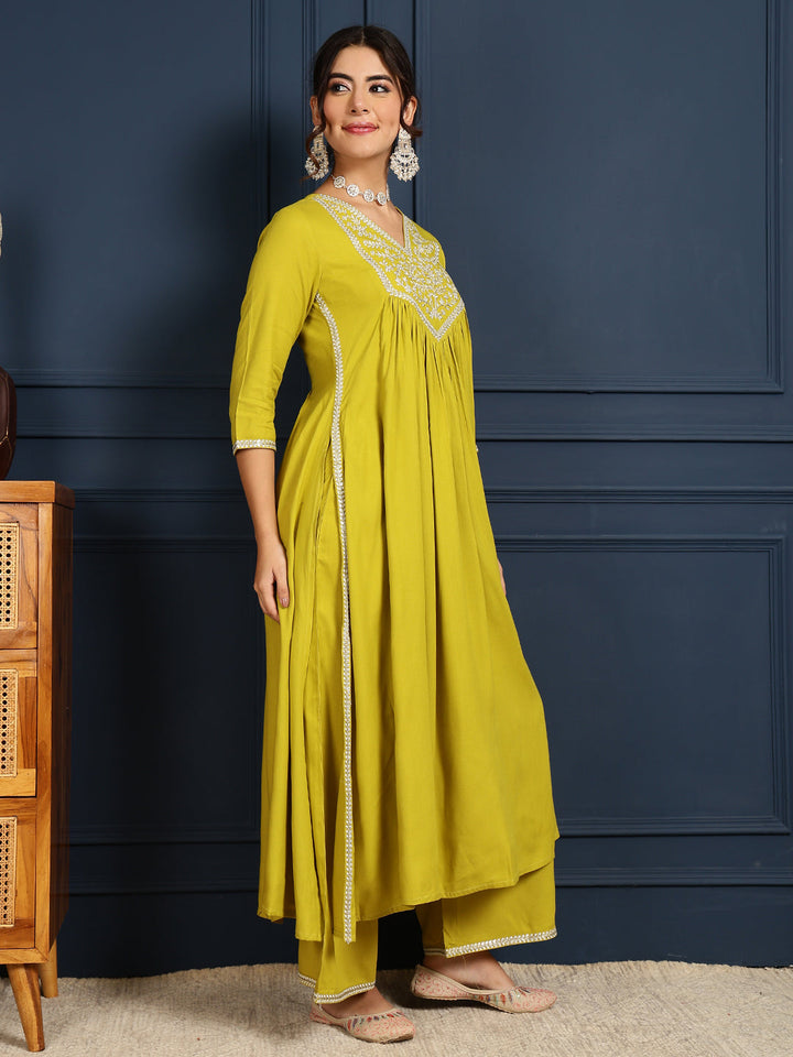 Rayon Calf Length Solid Flared 3/4 Sleeves V-Neck Kurta Bottom Dupatta Set