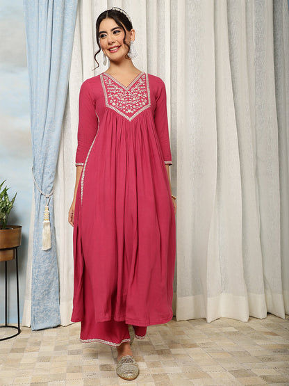 Rayon Calf Length Solid Flared 3/4 Sleeves V-Neck Kurta Bottom Dupatta Set