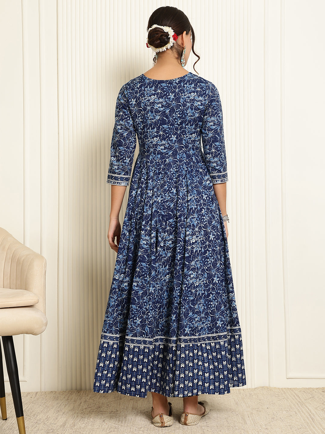 Cotton Ankle Length Printed Flared 3/4 Sleeves V-Neck Gown
