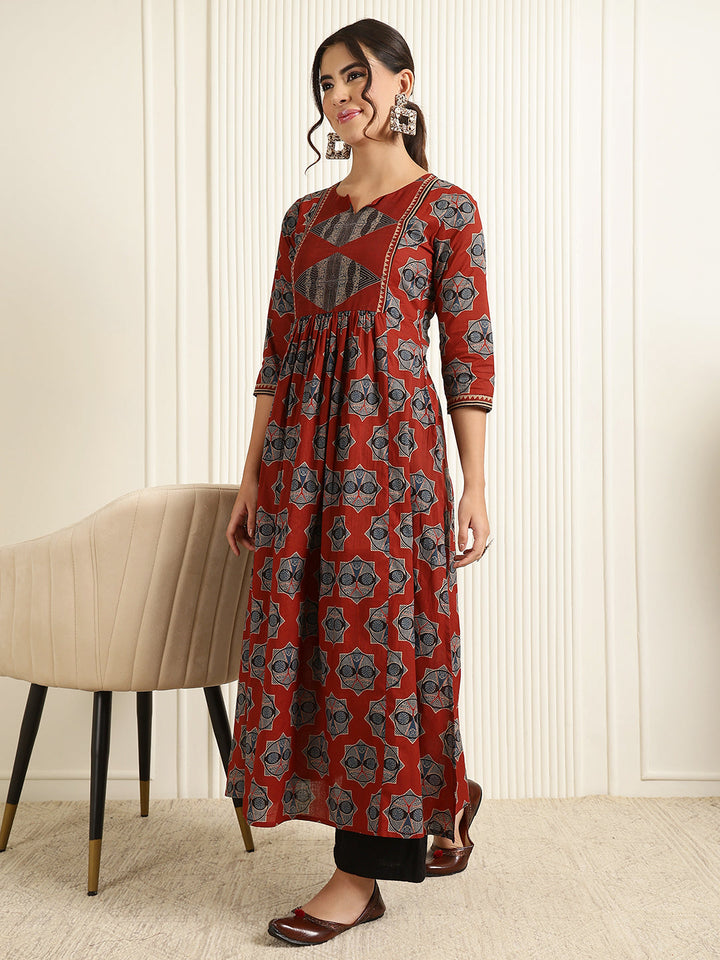 Cotton Calf Length Printed Semi-Flared 3/4 Sleeves Round Neck Kurta