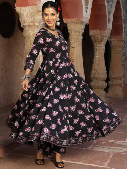 Cotton Calf Length Printed Flared 3/4 Sleeves V-Neck Kurta Suit Set With Dupatta