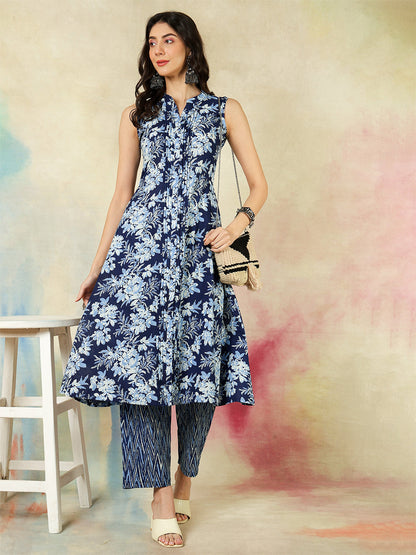 Cotton Calf Length Printed Straight Sleeveless Round Neck Kurta With Palazzos