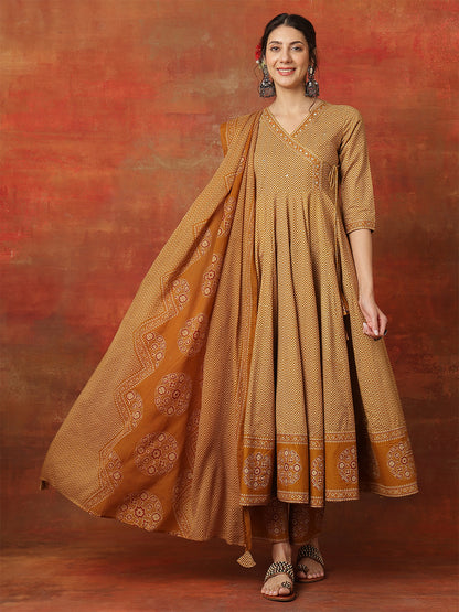 Cotton Calf Length Printed 3/4 Sleeves V-Neck Anarkali Kurta Bottom With Dupatta
