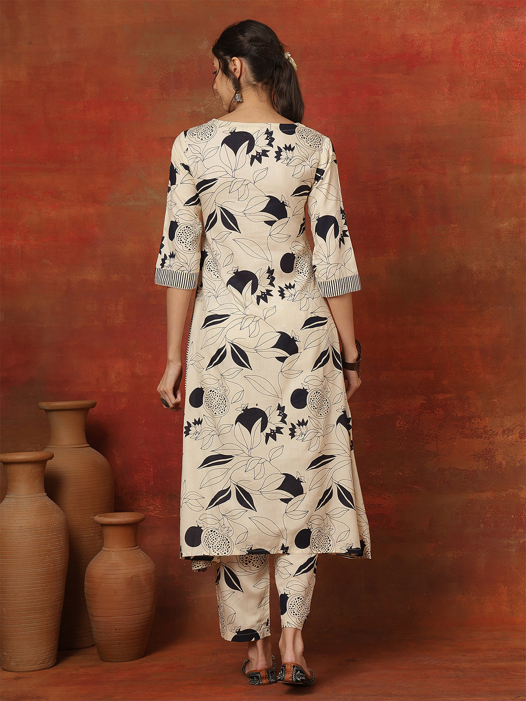Rayon Calf Length Printed 3/4 Sleeves V-Neck Straight Kurta Suit Set