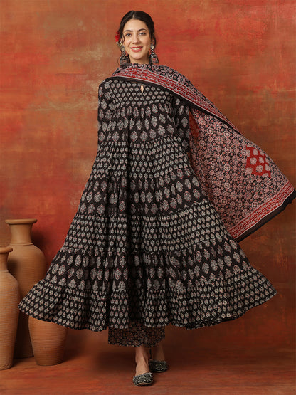 Cotton Ankle  Length Printed 3/4 Sleeves Round Neck Full Flared Kurta Bottom With Dupatta
