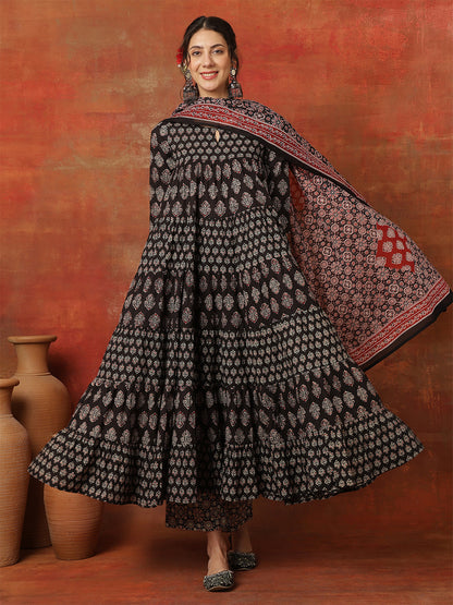 Cotton Ankle  Length Printed 3/4 Sleeves Round Neck Full Flared Kurta Bottom With Dupatta (Preorder)