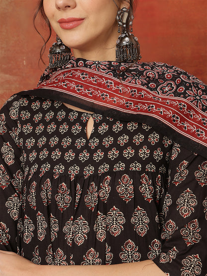 Cotton Ankle  Length Printed 3/4 Sleeves Round Neck Full Flared Kurta Bottom With Dupatta